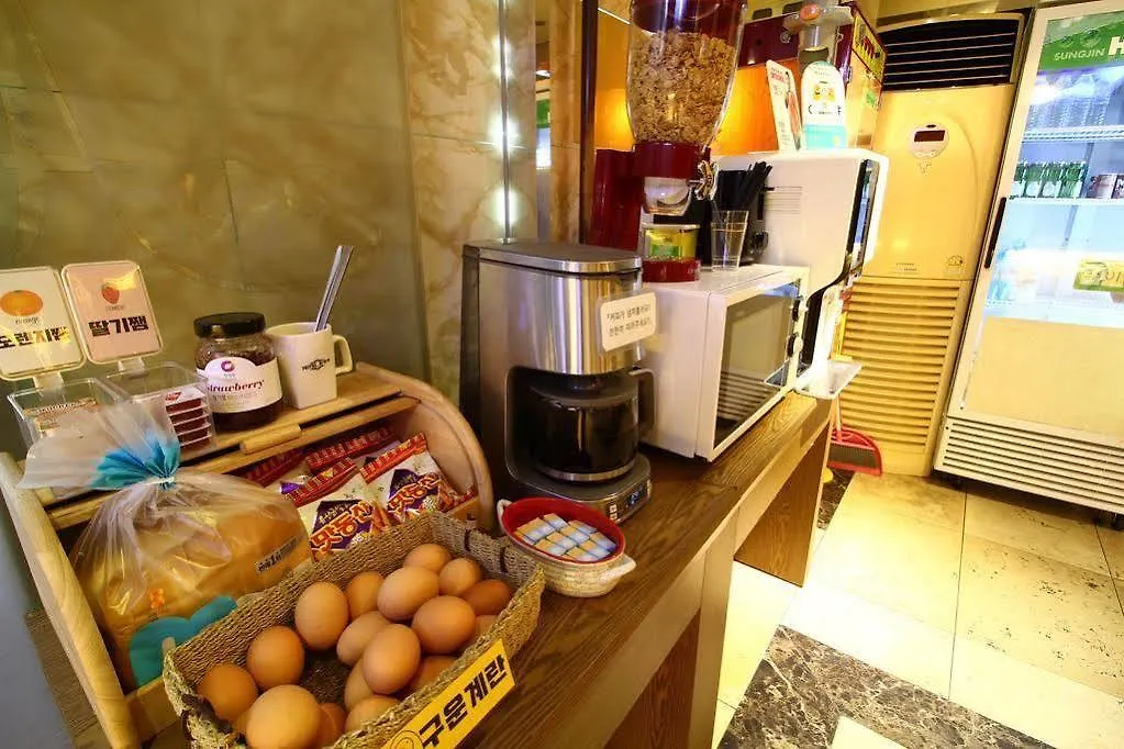 Hotel Praha Bucheon