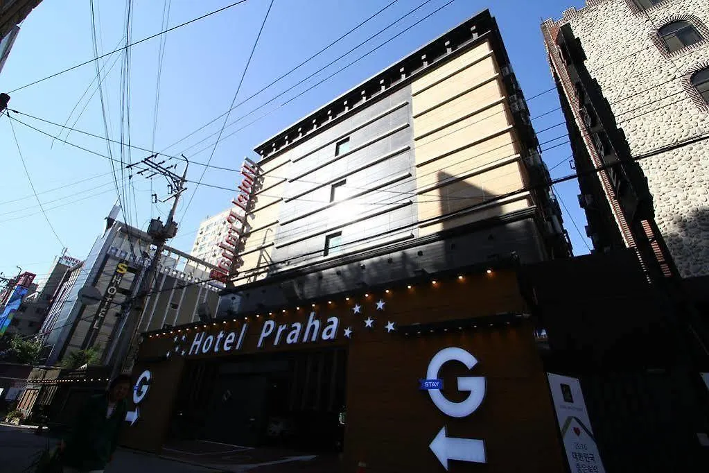 Hotel Praha Bucheon