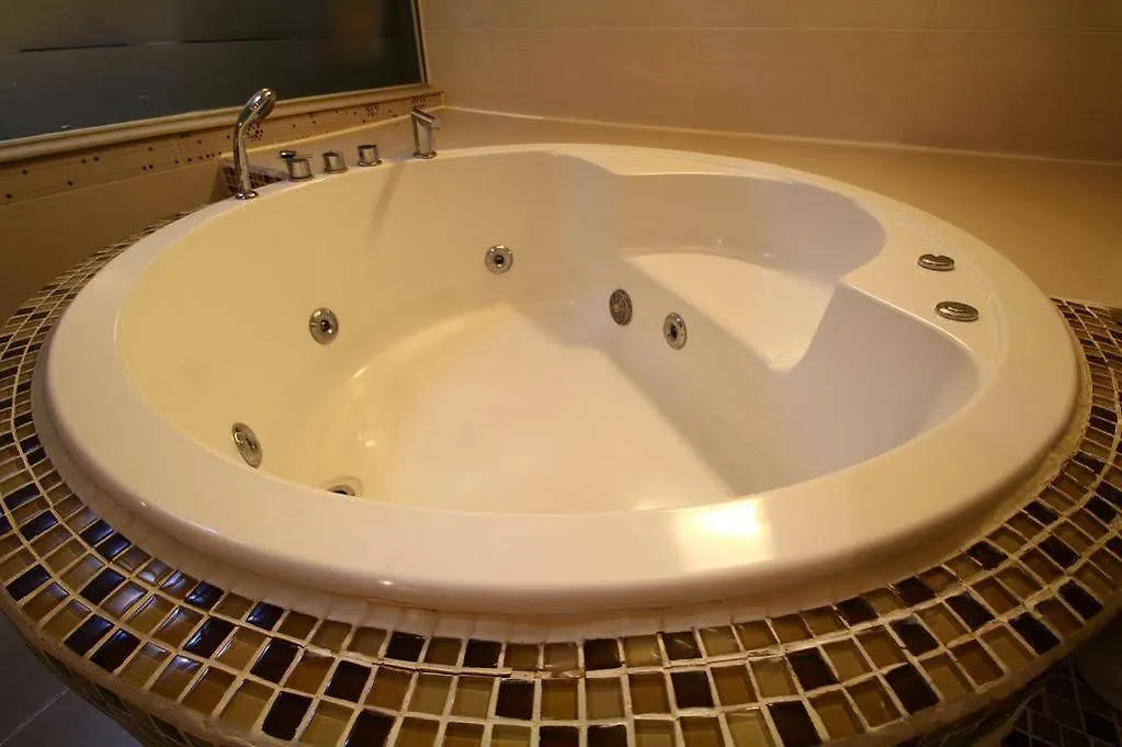 Hotel Praha Bucheon