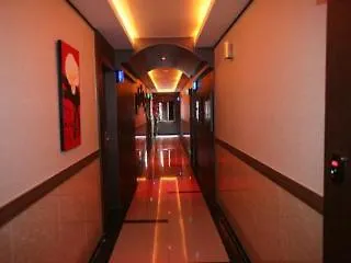 Hotel Praha Bucheon 2*,