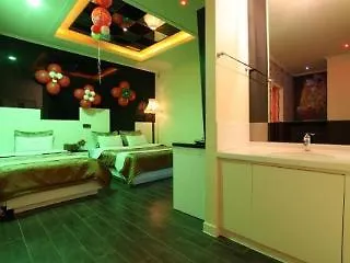 Hotel Praha Bucheon