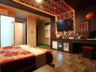 Hotel Praha Bucheon